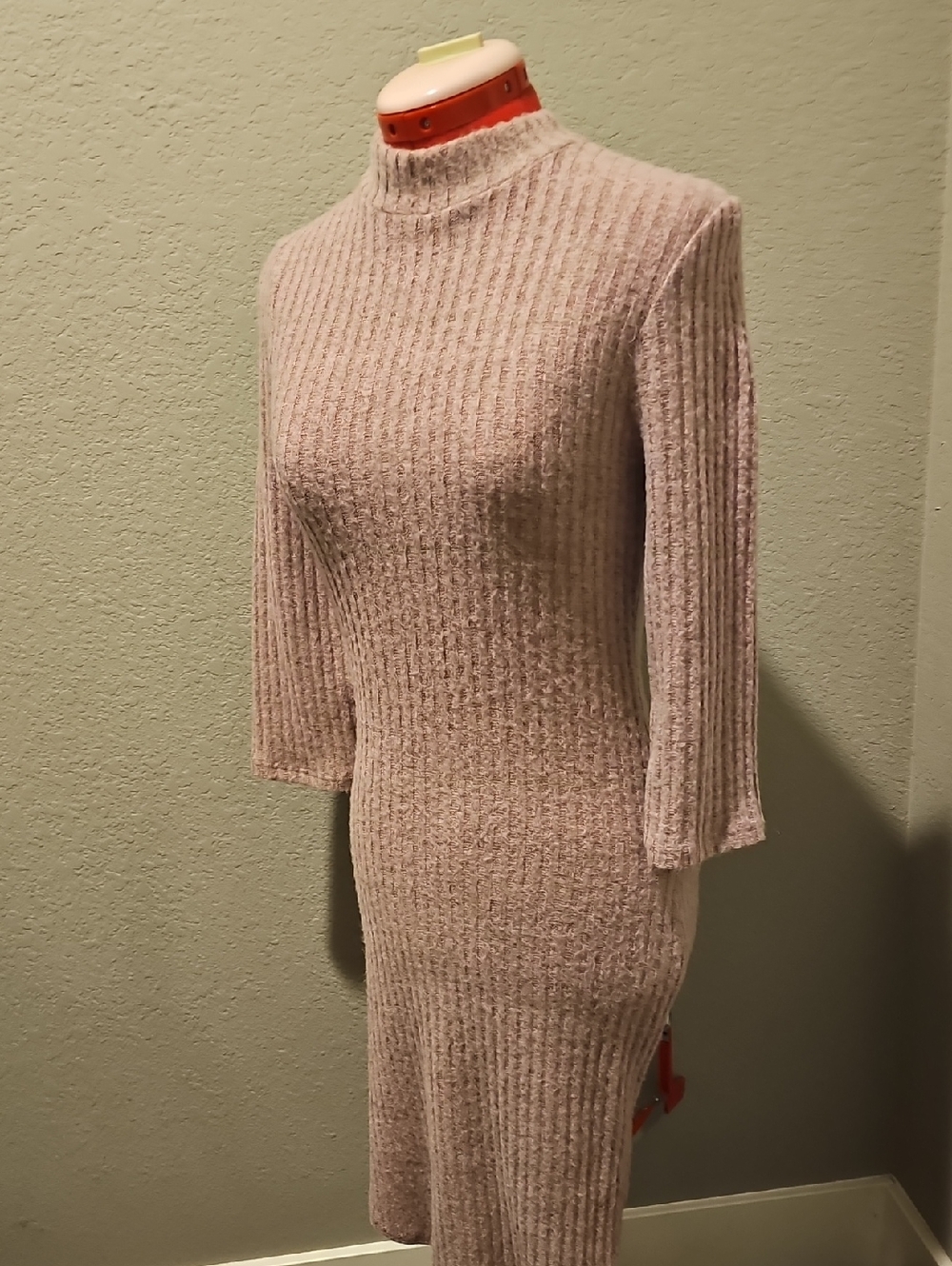 Soft Ribbed Knit Dress in Light Mauve